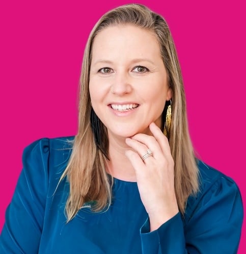 Angie Murphy Raleigh, NC Real Estate Agent Headshot