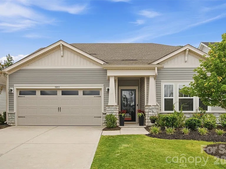 9053 Myrna Dr
