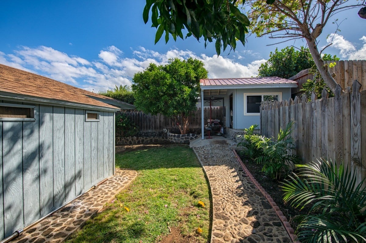 62-3283-A Hulukupuna St