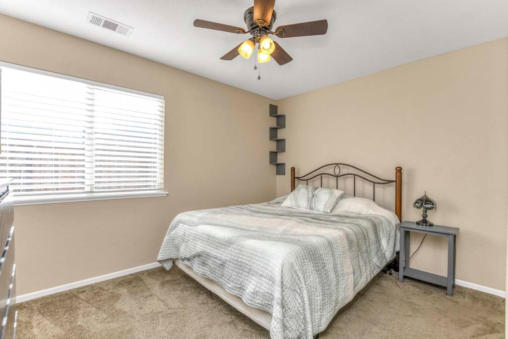1226 Fetzer