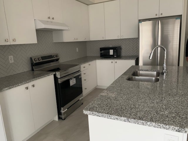 406 Eastbridge Avenue