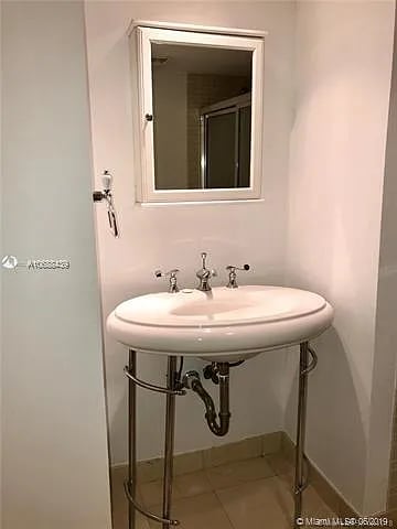 520 Brickell Key Dr #A616