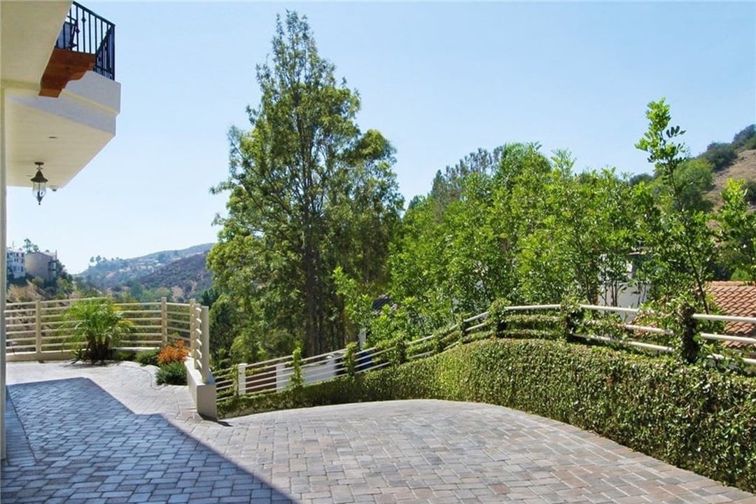 Crescent Ridge