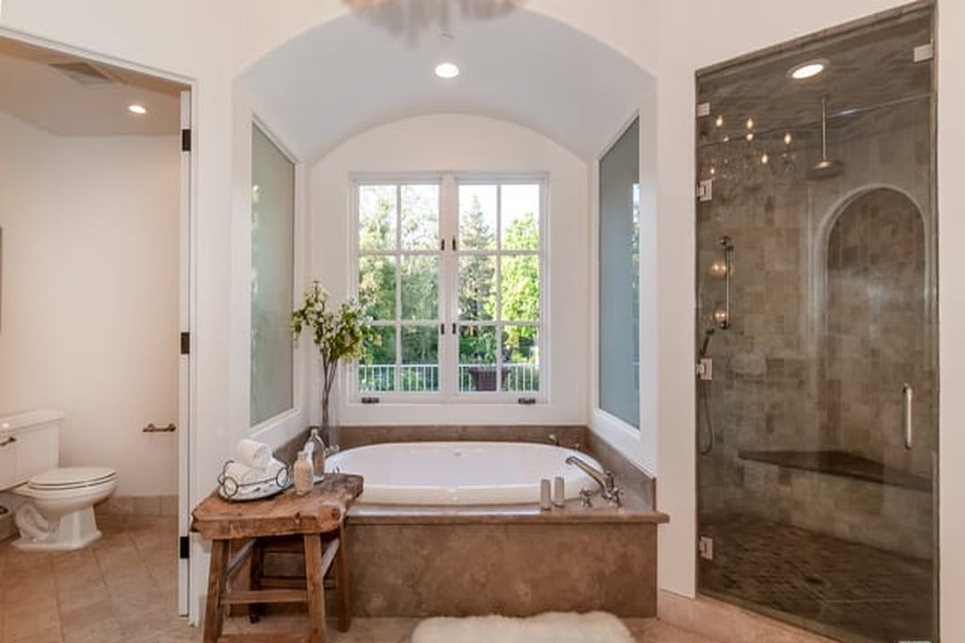 Oasis Opulent