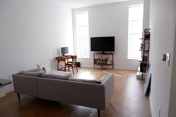 184 Kent Avenue #A613