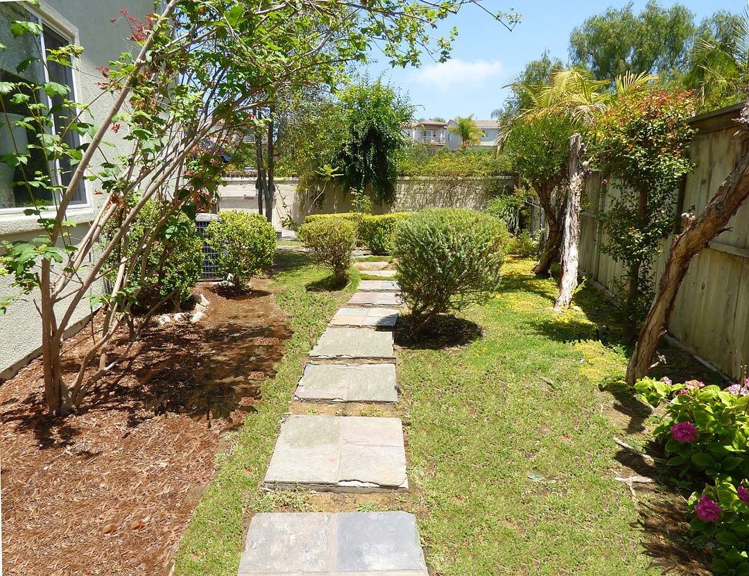 23 Bel Flora Ct