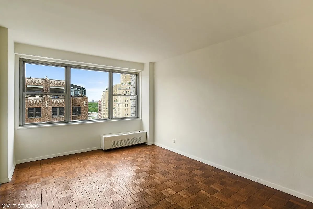 15 W 72nd St, #19E