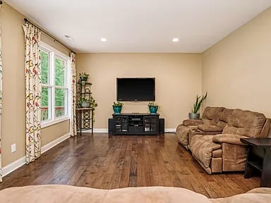 419 Alydar Dr