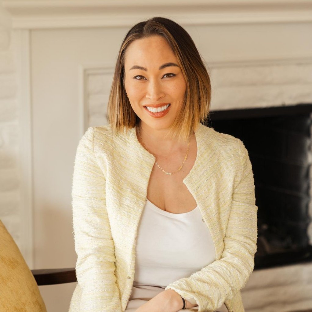 Meghan Nyback	 Encino, CA Real Estate Agent Headshot