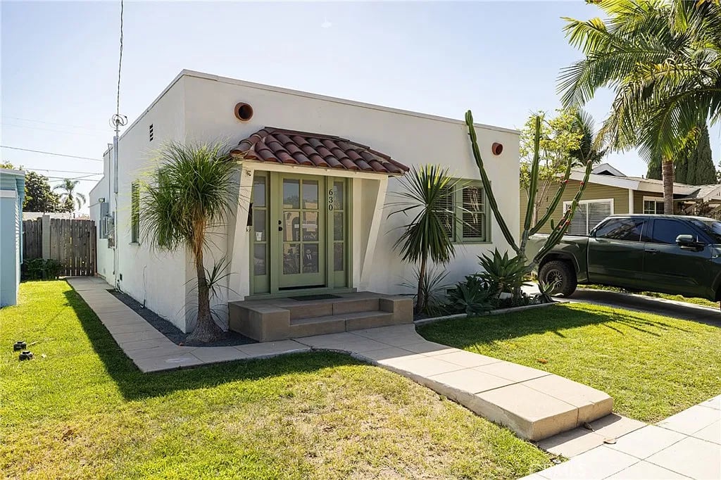 630 W Wilshire Ave
