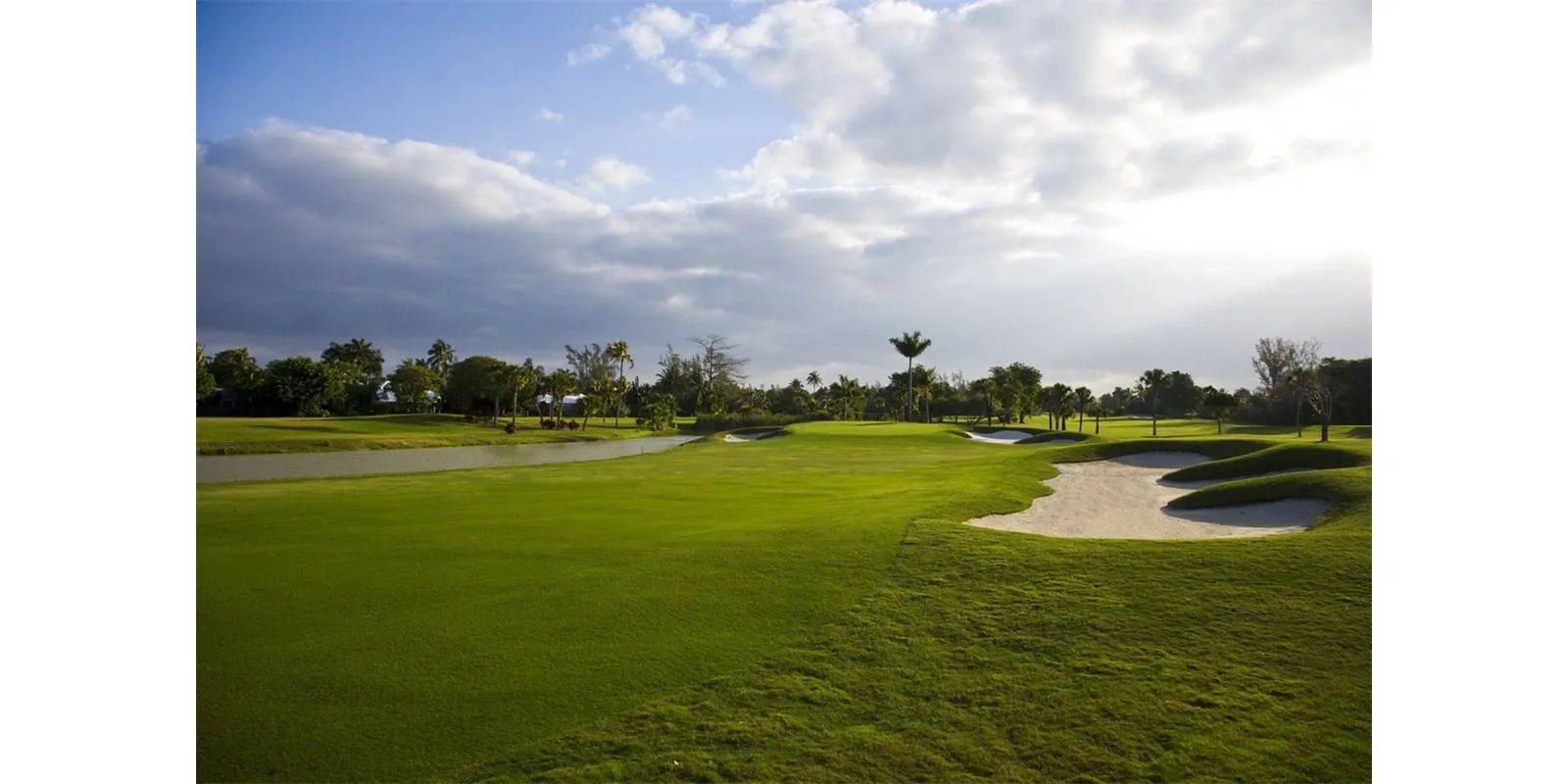 Recently Renovated Lyford Cay Golf House