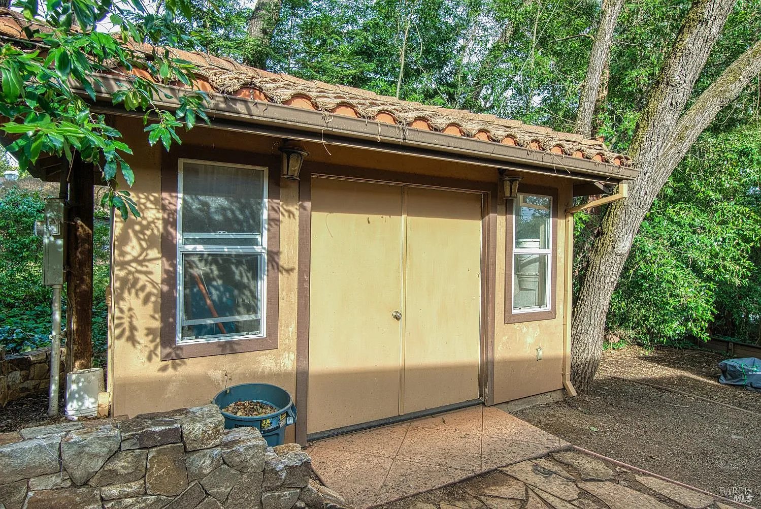 2703 Brush Creek Rd