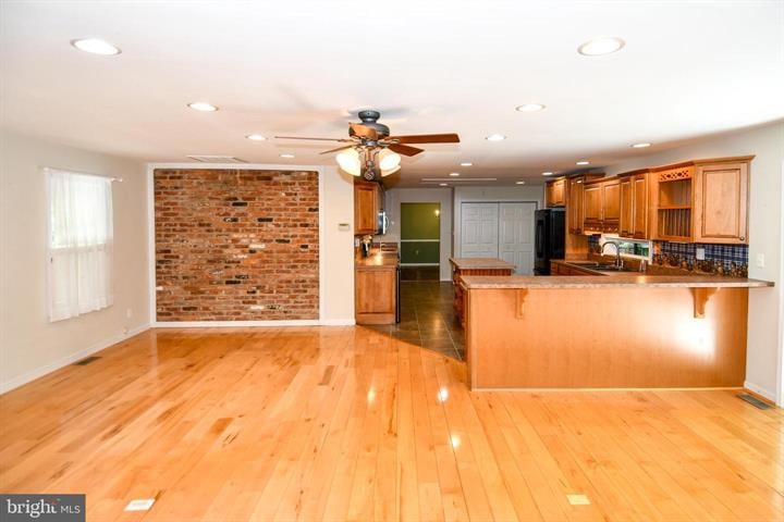 8870 Brook Dr