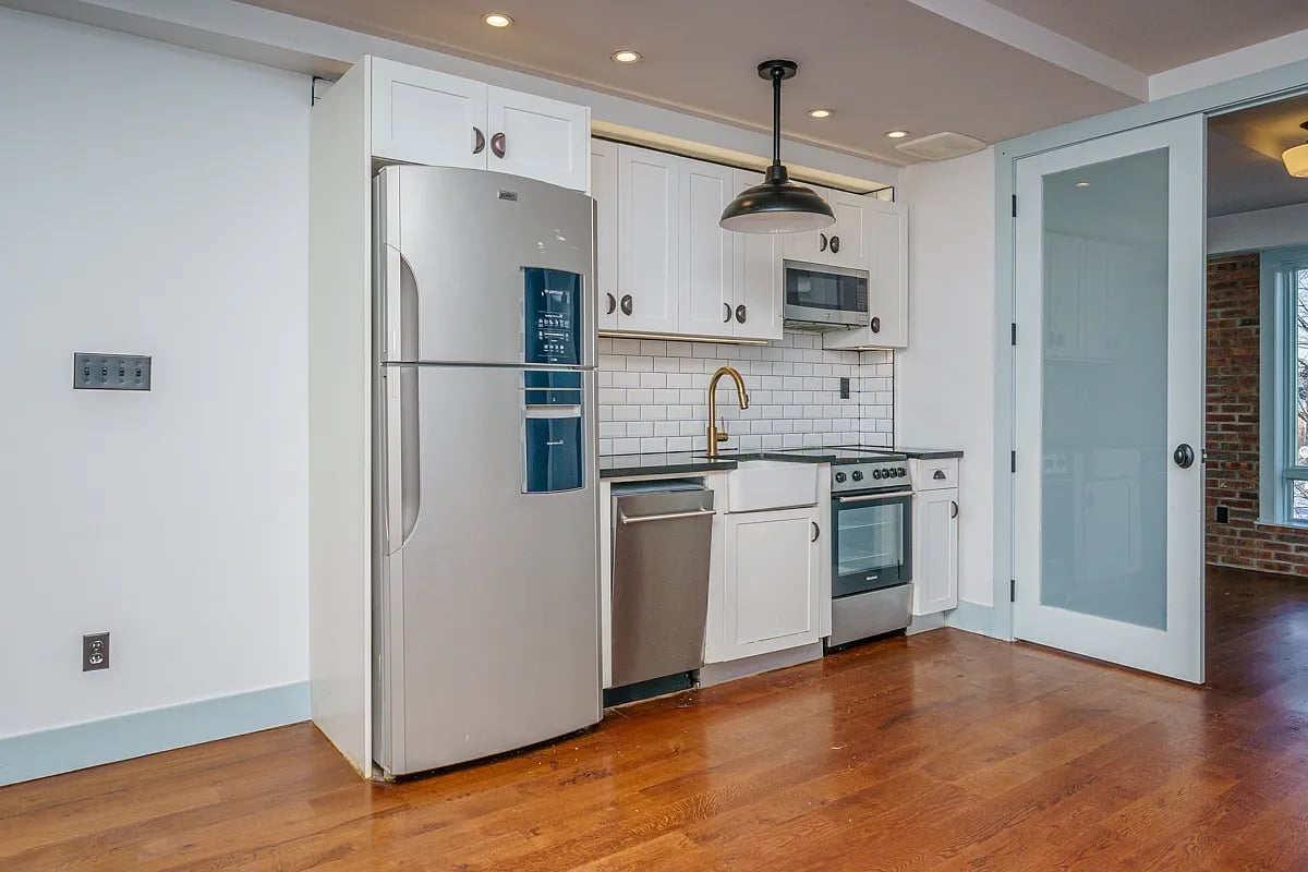 31 Brooklyn Avenue #3E