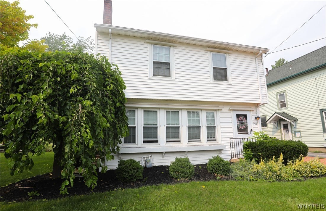 908 College Ave