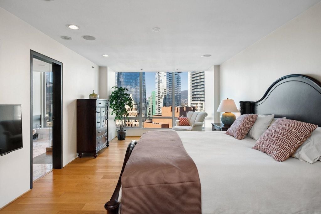 837 W Hastings St, #2801