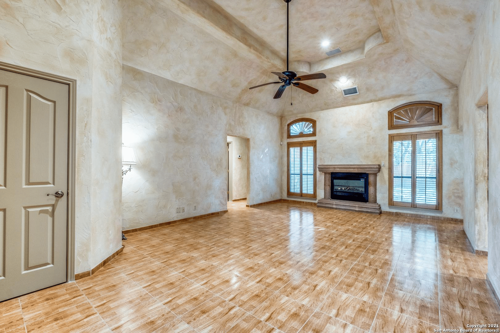 8234 Elm Glade