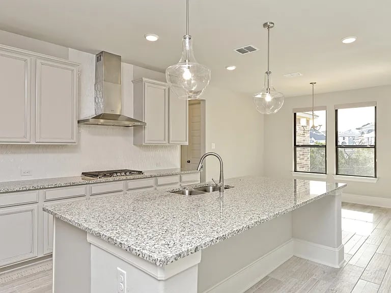 18005 Crofton Cv