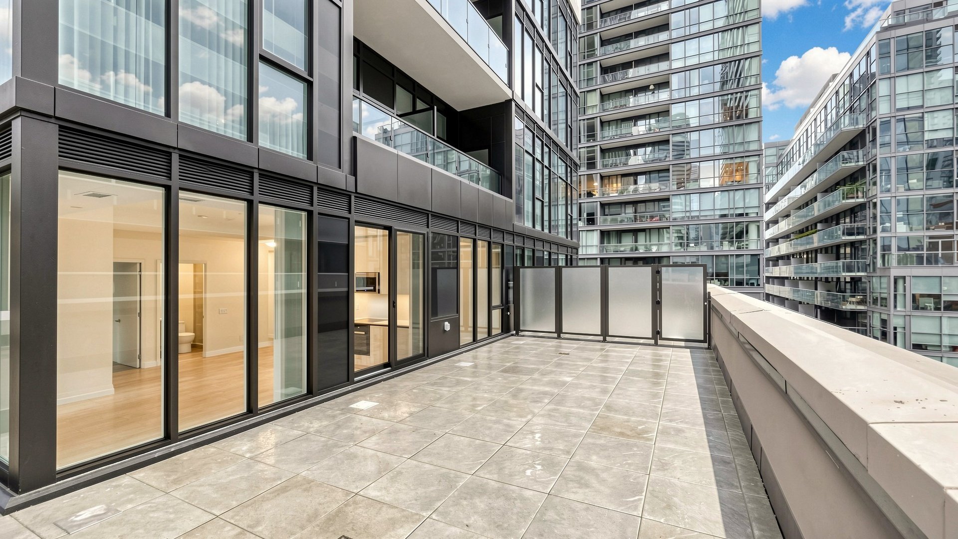 Luxury King West Residence