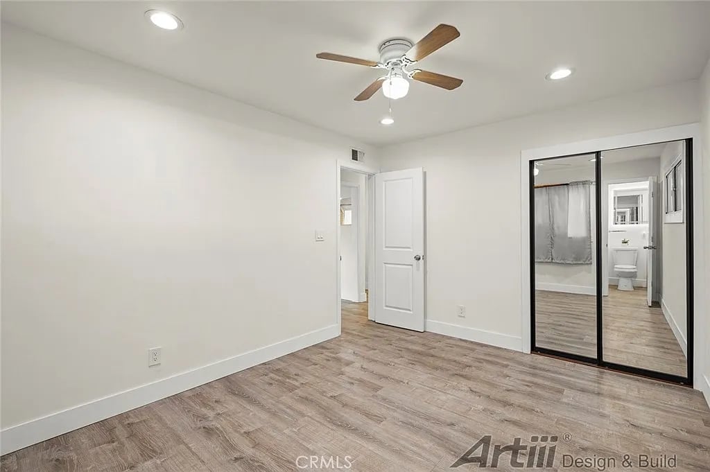 656 W 52nd St