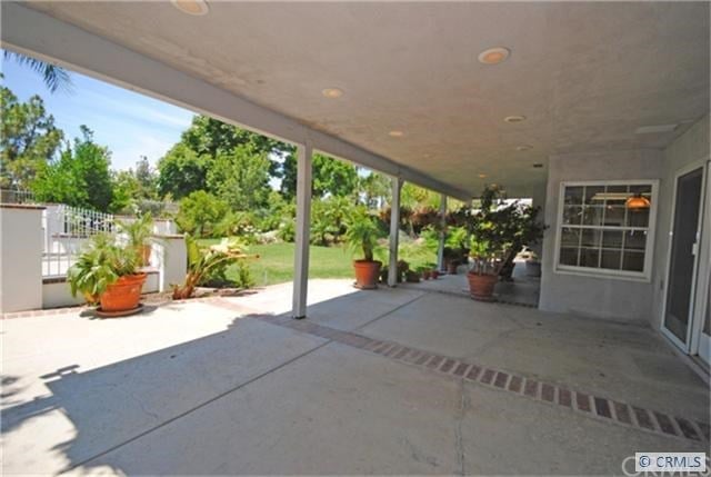 1656 FAIRVIEW Dr