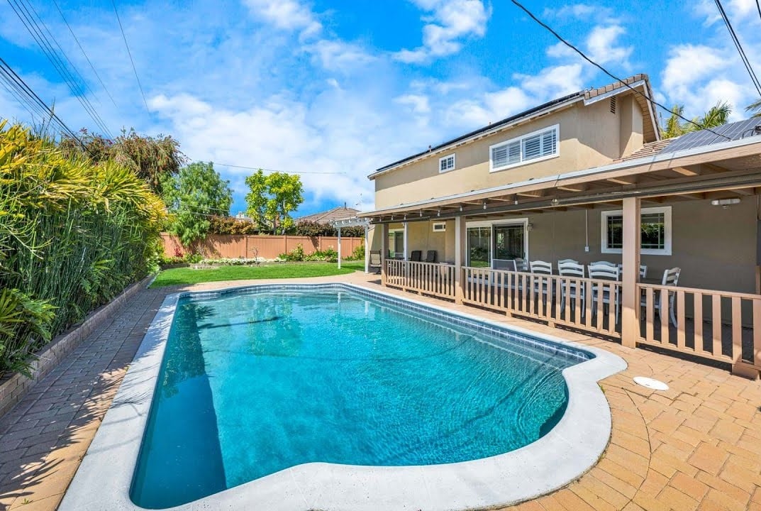 17217 Oak Street, Fountain Valley