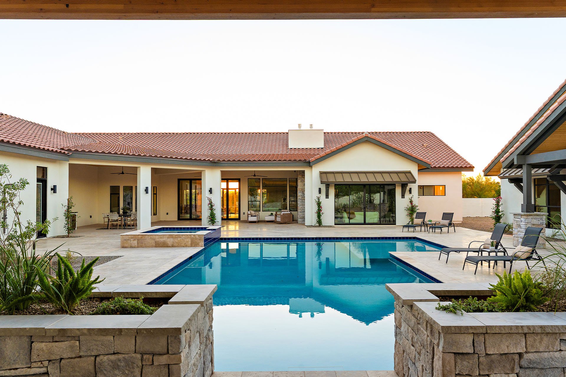 12612 E MOUNTAIN VIEW Road