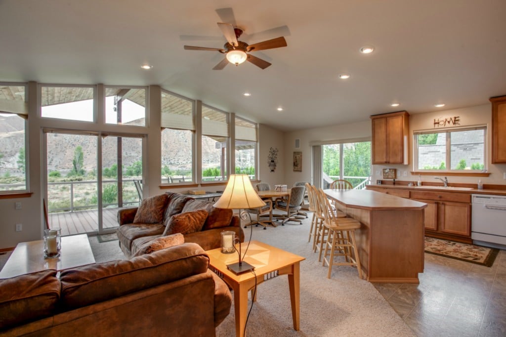 345 Lake Front Rd