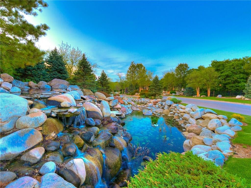 The Territories in East Edmond: A gated luxury addition with a true “Colorado entrance” feel - Wyatt Poindexter - The Agency 