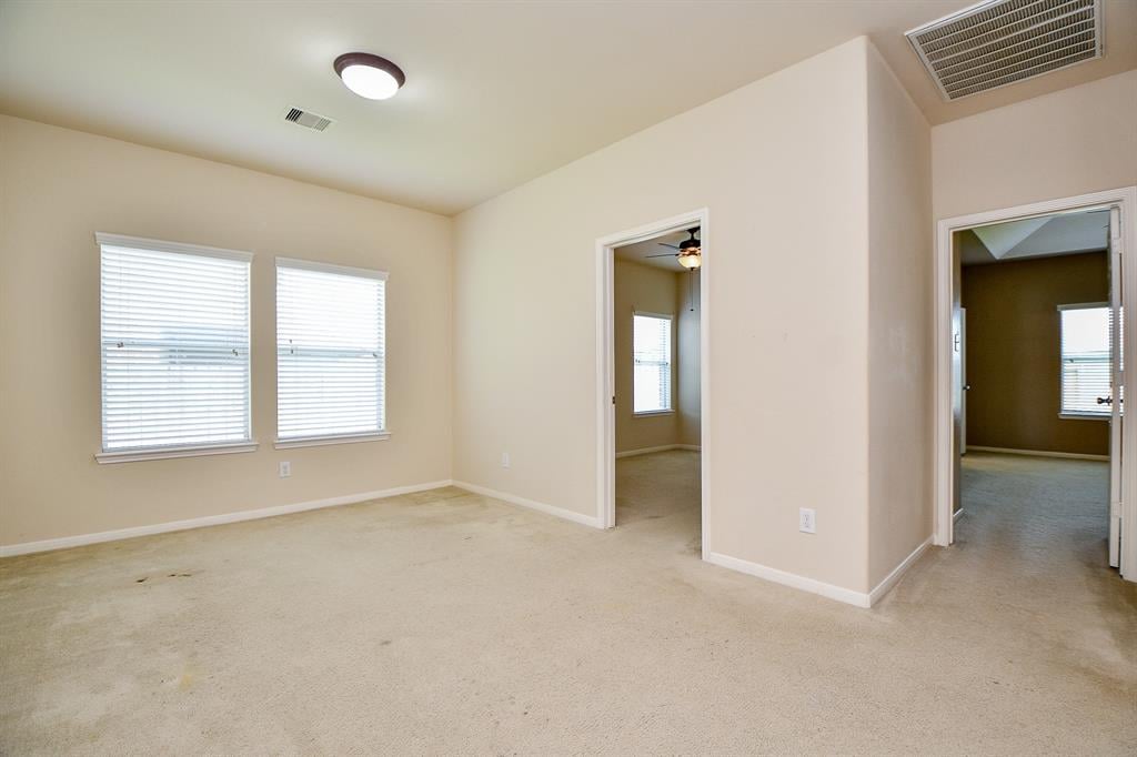 21622 Crest Peak Wy