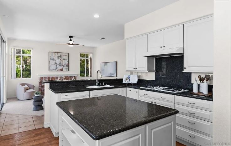 7406 Keisha Ter, San Diego, CA 92126