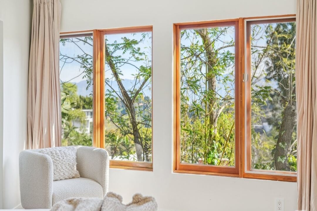 Sunset Crest Dr, 90046