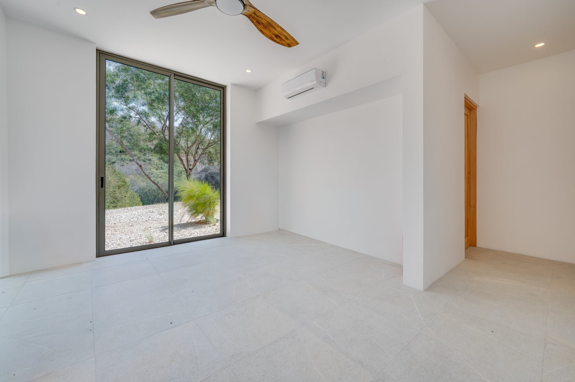 Finca Hermosa | Modern 3BR Luxury Villa with Infinity Pool in Exclusive Finca Panama Community