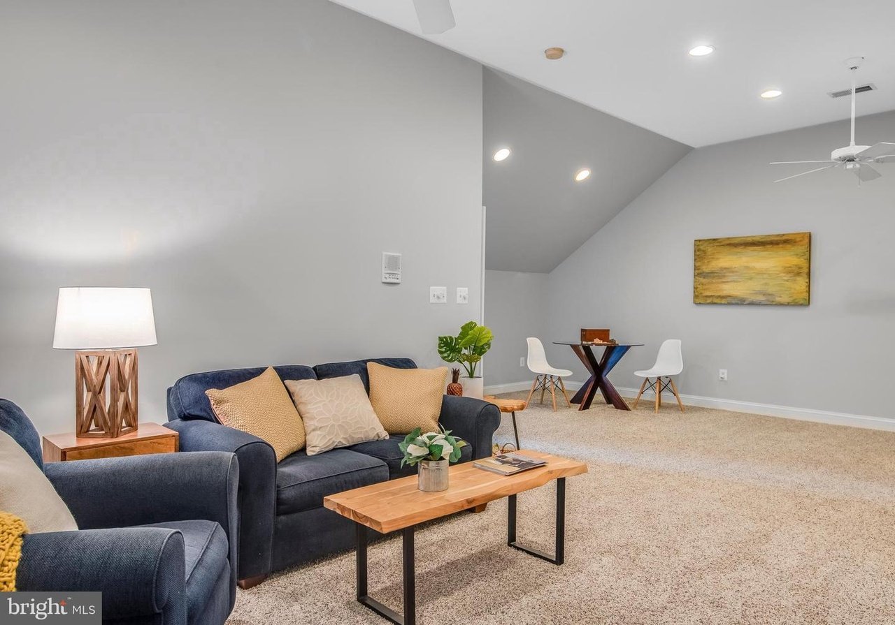 1101 Captain Bell Ct