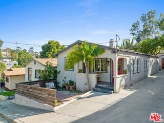 1620 Armitage St