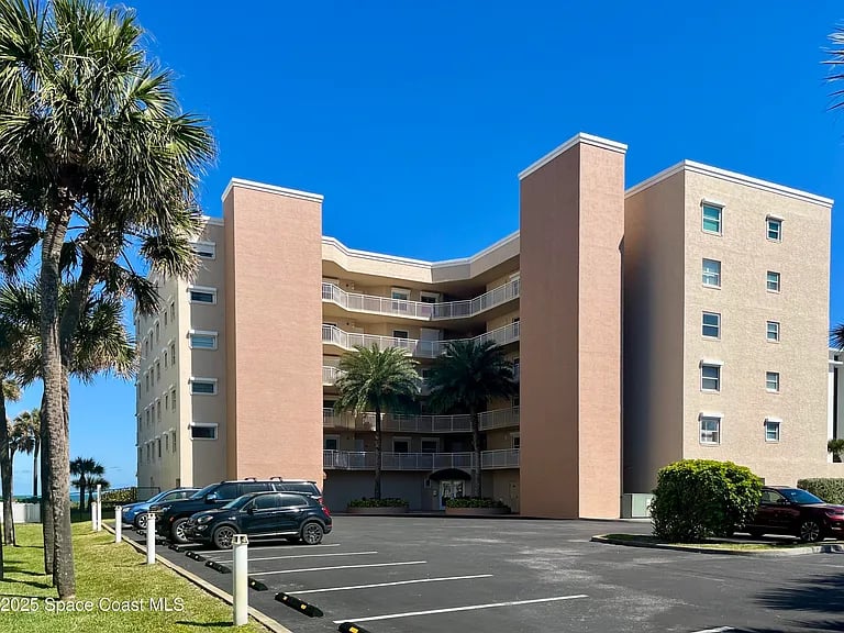 2805 N Highway A1A #301