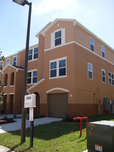 8873 White Sage Loop