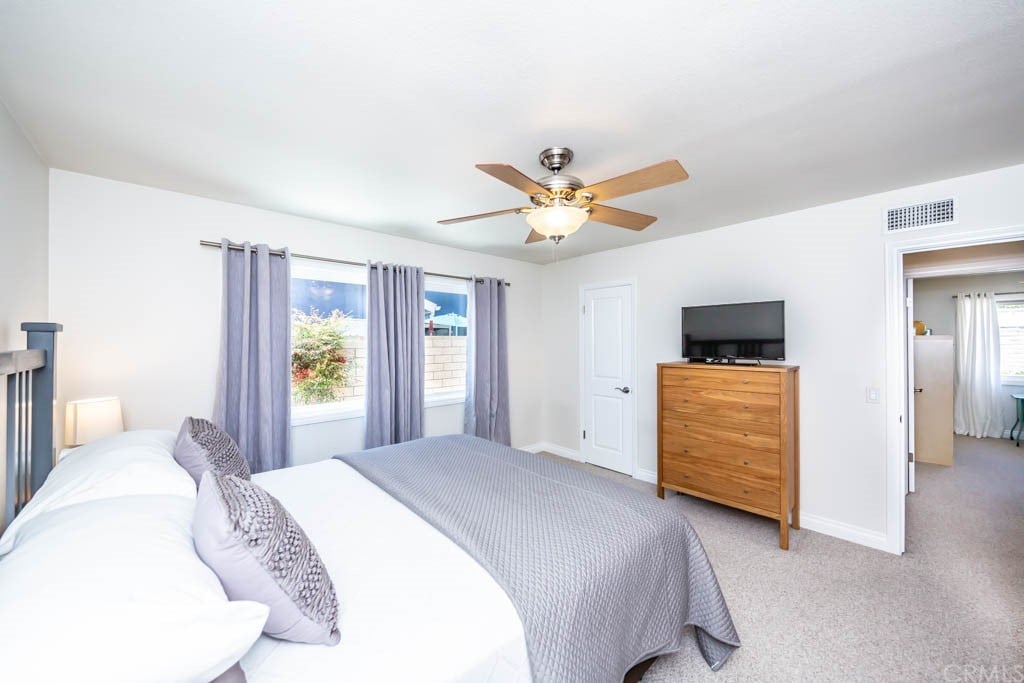 8821 Gallant Dr