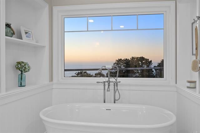 2122 Del Mar Heights Road