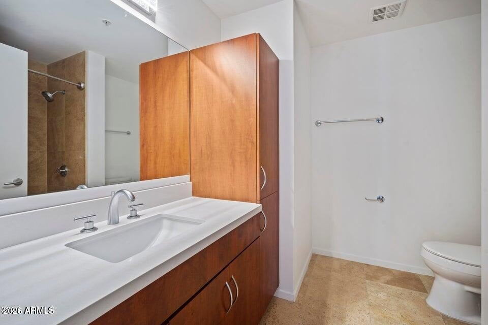 7141 E Rancho Vista Dr, #4004