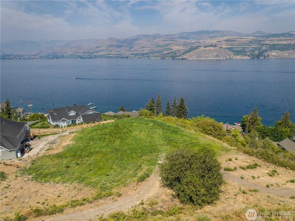 275 Bene Vista Ln