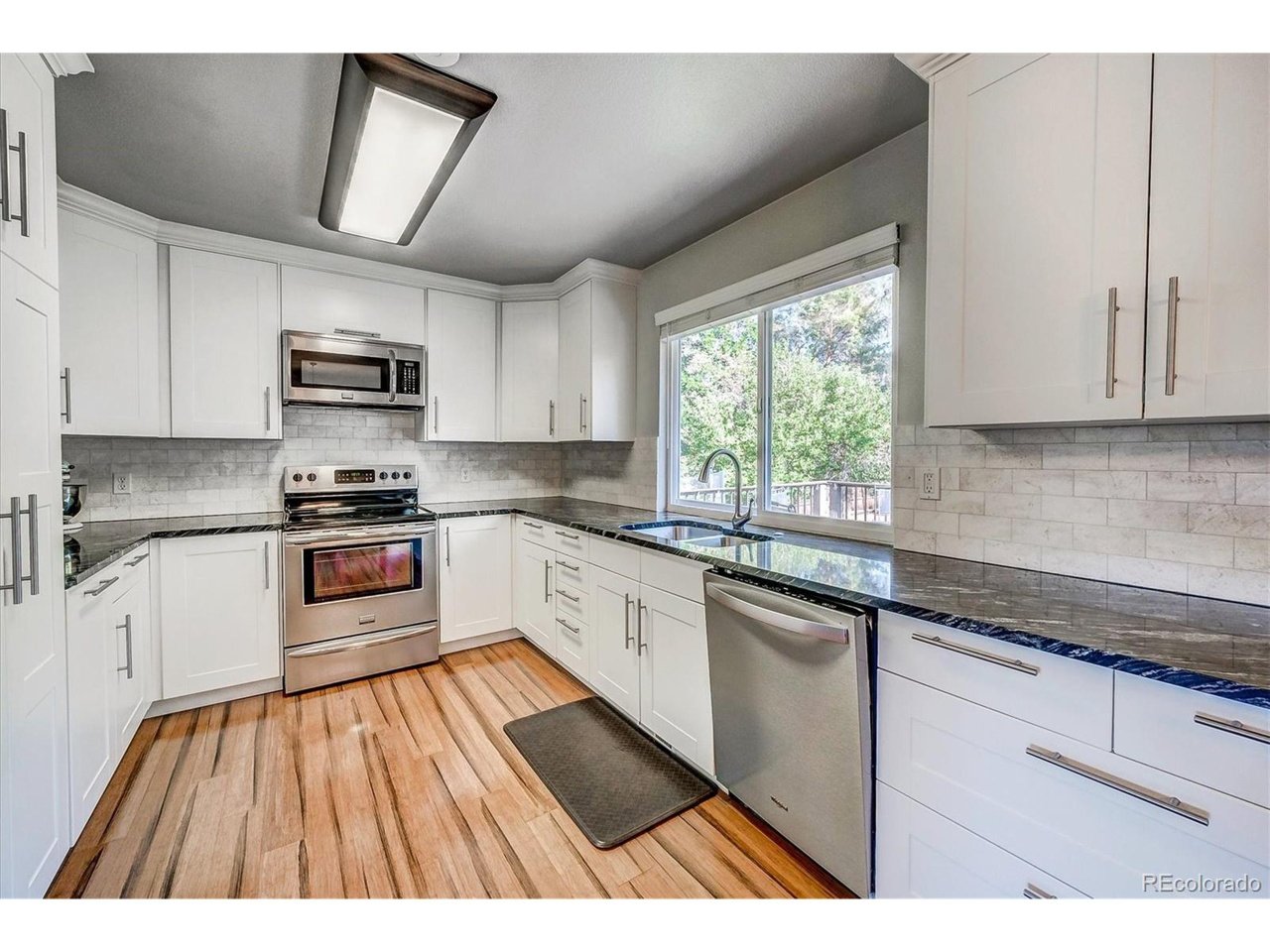 7132 S Washington St