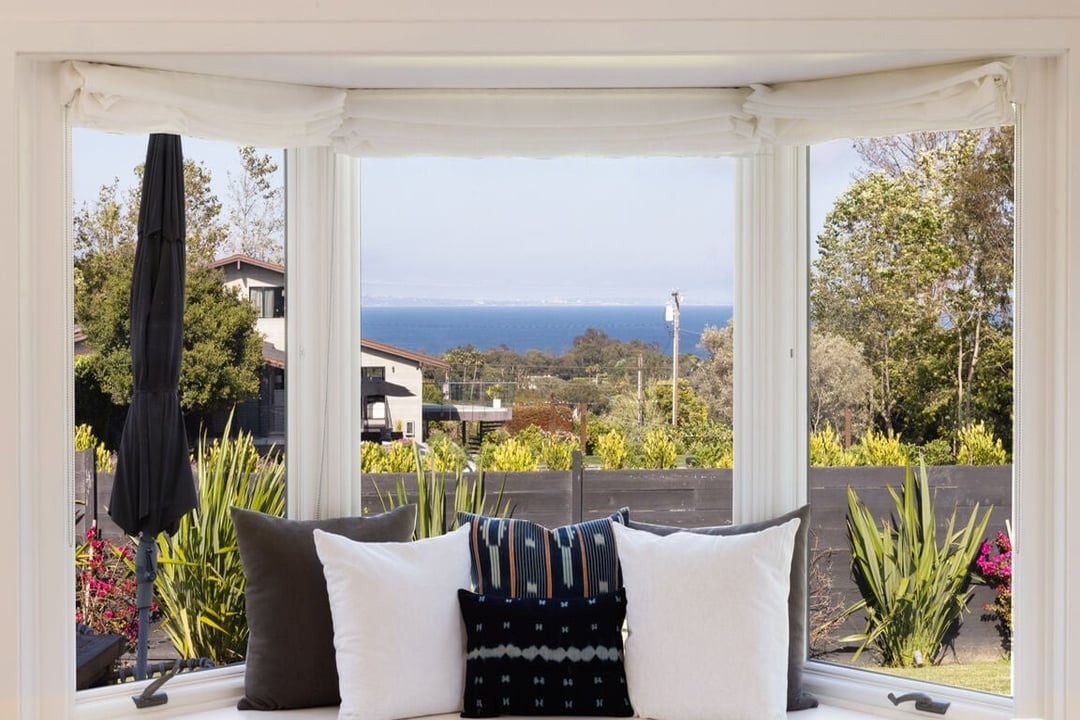 Echelon Pavilion, Grayfox St, 90265