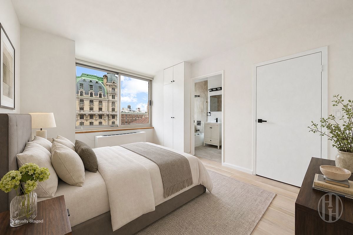 201 W 72nd Street 16E