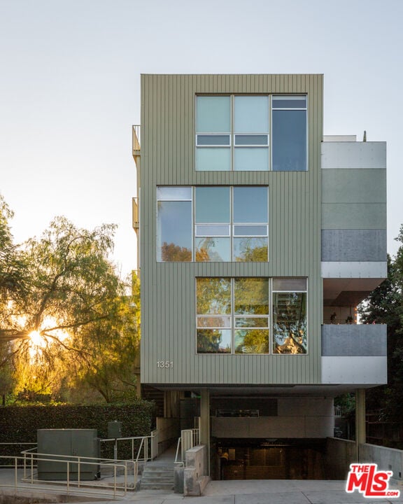 1351 Havenhurst Dr Unit: 203