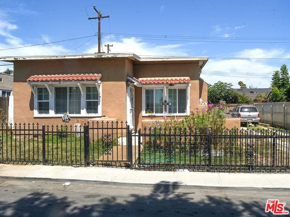 312 Florence Ct
