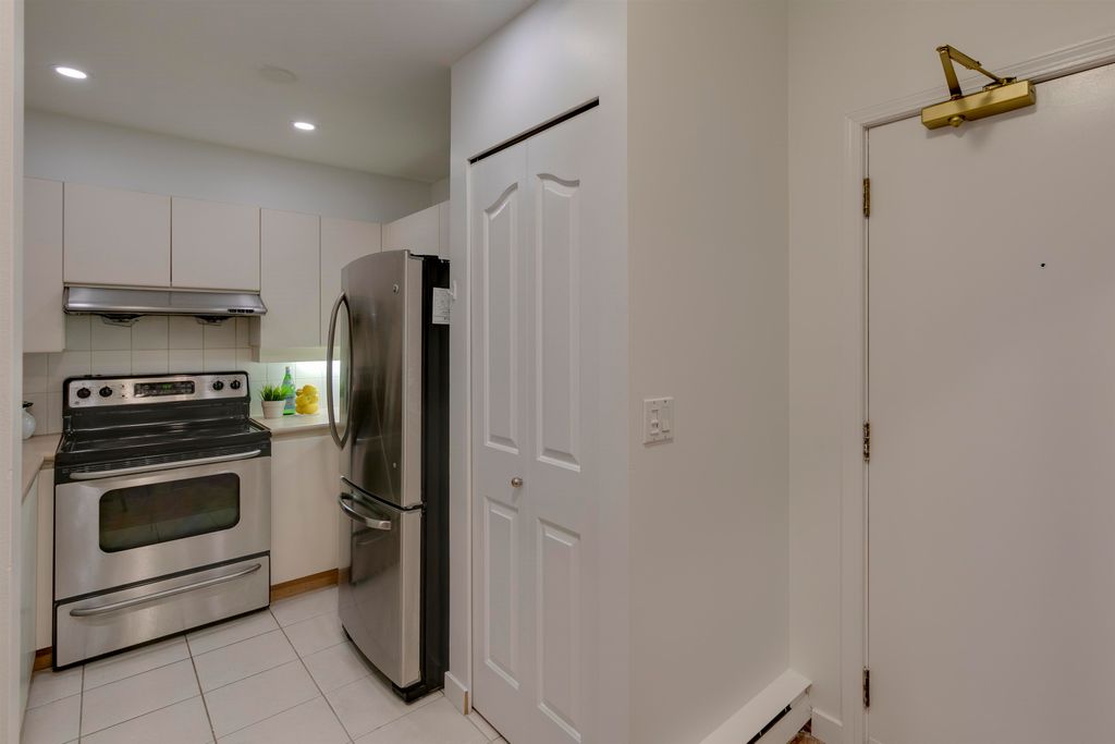2628 Ash St, #207
