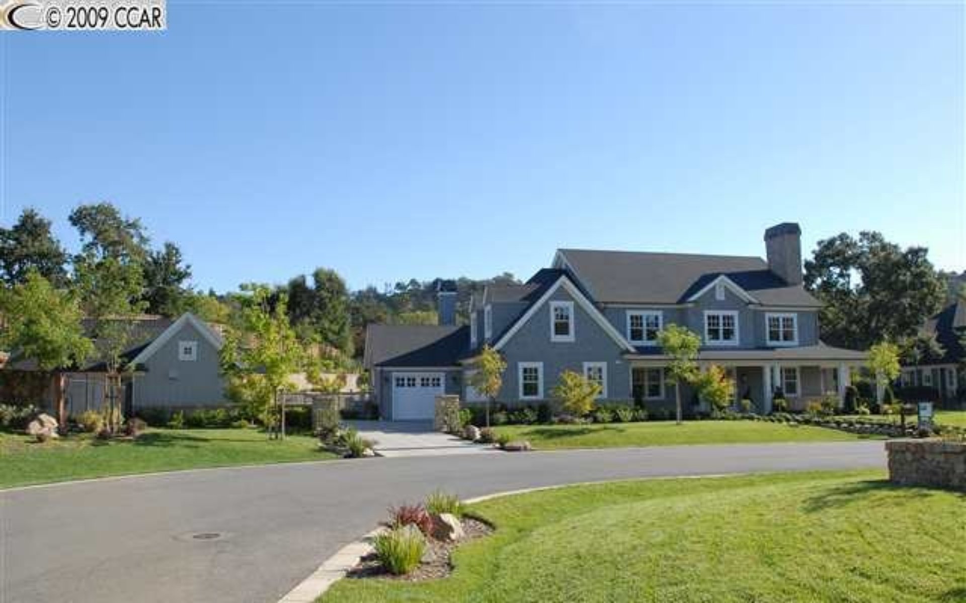 28 Sanford Ln