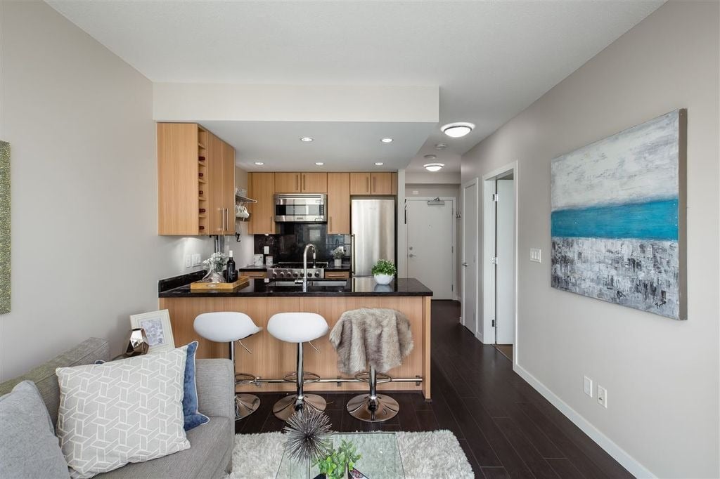 1708 Columbia St, #1101
