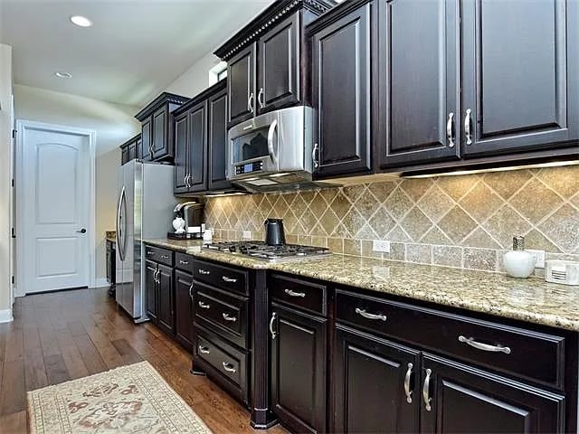 101 Desert Forest Ct